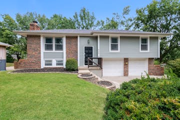 509 NE Shiloh Cir Blue Springs, MO 64014